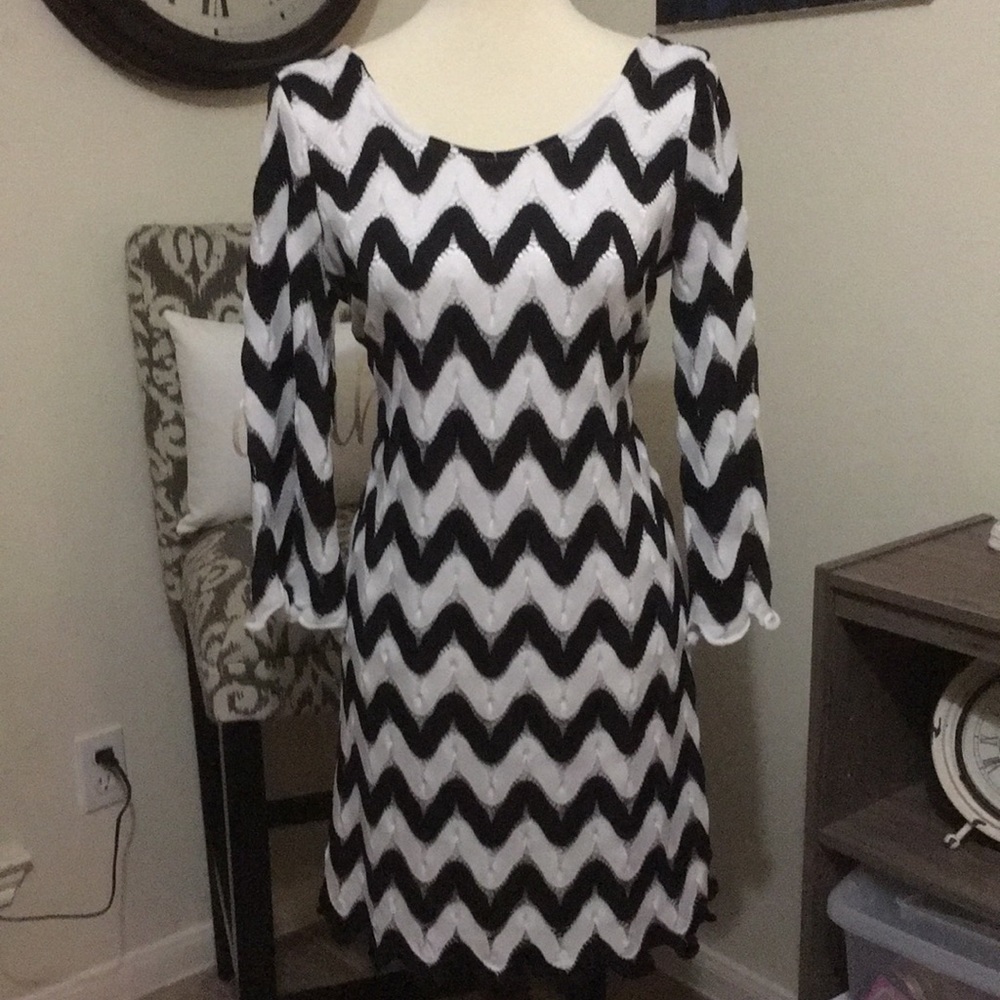 Uncle Frank chevron dress sz medium